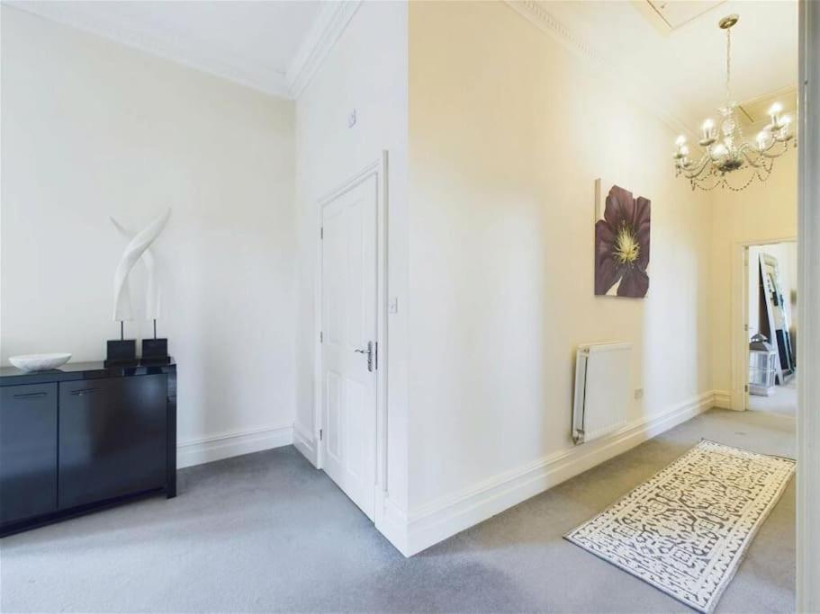 Upmarket Apartment In Ormskirk Eksteriør bilde